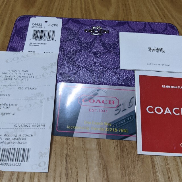 COACH(コーチ)のCOACH  最新作長財布ラウンドファスナーシグネチャー　紫 レディースのファッション小物(財布)の商品写真