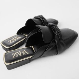 ザラ(ZARA)のZARA ギャザーノット付きフラットミュール(ミュール)