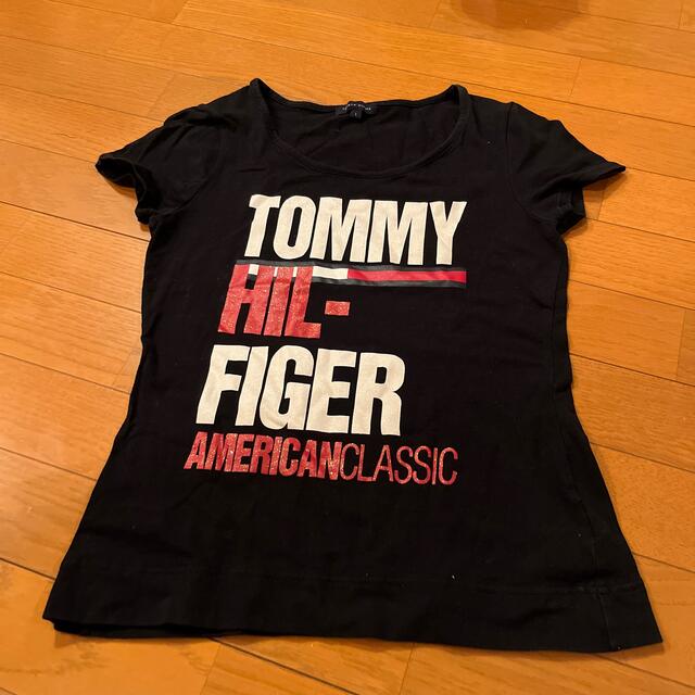 TOMMY HILFIGER(トミーヒルフィガー)のTシャツ　トップス　 レディースのトップス(Tシャツ(半袖/袖なし))の商品写真