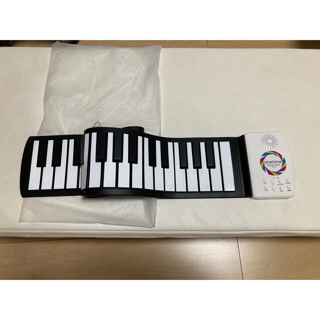 onetone  ロールアップピアノ　49鍵盤 楽器の鍵盤楽器(電子ピアノ)の商品写真