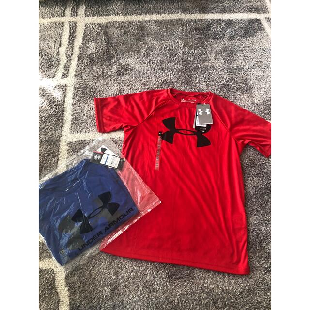 UNDER ARMOUR(アンダーアーマー)の新品アンダーアーマー 160 サイズ　Tシャツ2枚セット キッズ/ベビー/マタニティのキッズ服男の子用(90cm~)(Tシャツ/カットソー)の商品写真