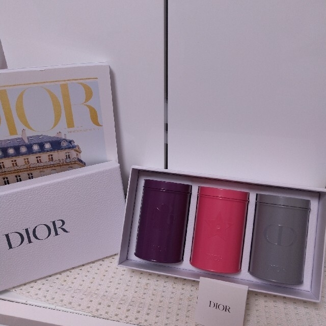 Dior(ディオール)のDior   ノベルティー 小物入れ 缶 インテリア/住まい/日用品のインテリア小物(小物入れ)の商品写真