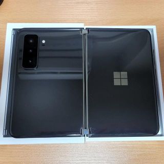 マイクロソフト(Microsoft)のSurfaceDuo2 256GBブラック(スマートフォン本体)