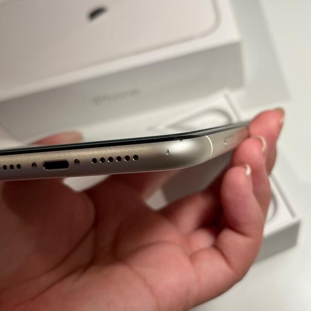 iPhone11 256G ホワイト 本体のみ