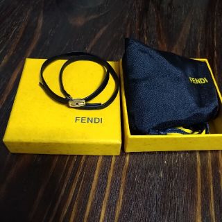 FENDI フェンディ　ブレスレット　チョーカー　レザー　ブラック　黒　箱あり