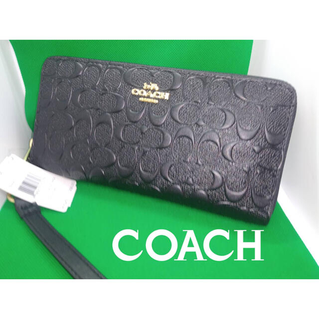 COACH(コーチ)のCOACHコーチブラックエンボスリストレット付き長財布高級感あり レディースのファッション小物(財布)の商品写真