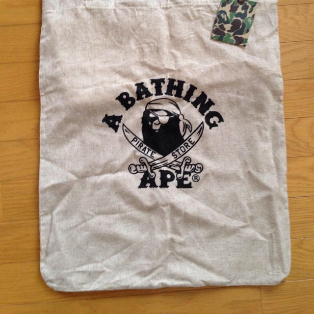 A BATHING APE(アベイシングエイプ)の新品★エイプ★バッグ レディースのバッグ(トートバッグ)の商品写真