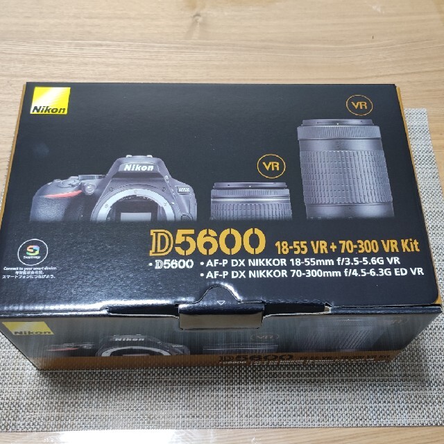 Nikon D5600 ダブルズームキット　記念手ぬぐい付き