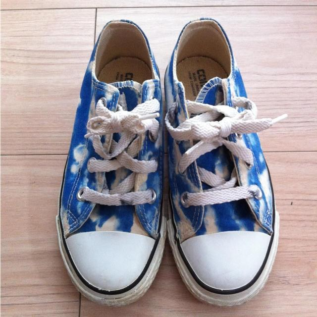 CONVERSE(コンバース)の可愛い>_<空模様のコンバース 19cm キッズ/ベビー/マタニティのキッズ靴/シューズ(15cm~)(その他)の商品写真