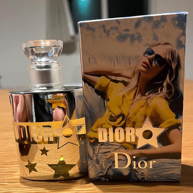 Dior(ディオール)のDior 香水　2点セット　Diorスター　purepoison コスメ/美容の香水(香水(女性用))の商品写真