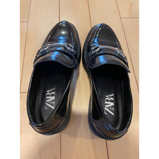 ZARA - ZARA トラックソールローファー 黒 39 美品の通販 by ZARA - ZARA トラックソールローファー 黒 39 美品の通販 by