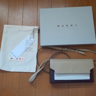 マルニ(Marni)のマルニ　ウォレットショルダー(財布)