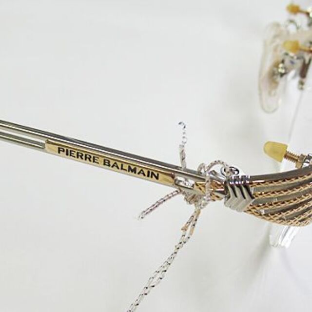 Pierre Balmain(ピエールバルマン)の新品☆Pierre Balmain(ピエール・バルマン)婦人用メガネフレーム レディースのファッション小物(サングラス/メガネ)の商品写真