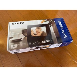 ソニー(SONY)のSONY デジタルフォトフレーム DPF-D720(W)(その他)