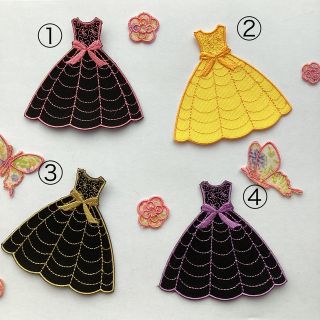 プリンセスドレス刺繍アイロンワッペン1枚　　①〜④の中からお選び下さい(各種パーツ)