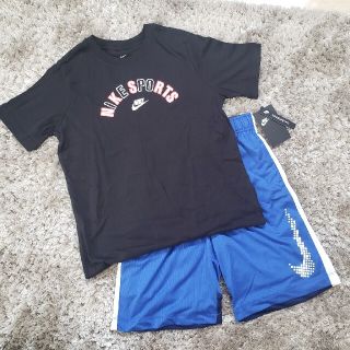 ナイキ(NIKE)の新品タグ付きナイキ　NIKEジュニアTシャツ　パンツ　セット　150(その他)