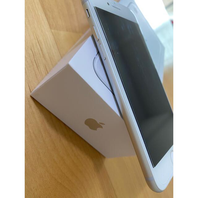 【美品ケース付き】iPhone8 64GB SIMフリー イヤホン付き