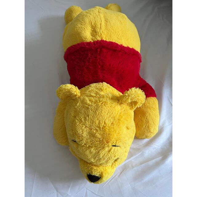くまのプーさん(クマノプーサン)のクマのプーさん　ぬいぐるみ　抱き枕 エンタメ/ホビーのおもちゃ/ぬいぐるみ(ぬいぐるみ)の商品写真