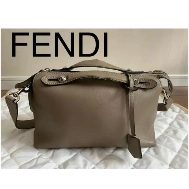 FENDI バイザウェイ　ミディアム