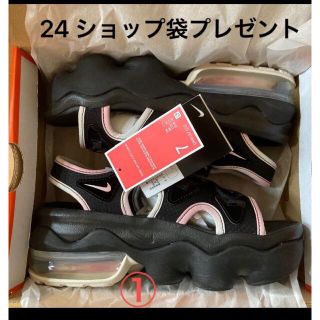 ナイキ(NIKE)の1.  エアマックスココ　24 ブラックピンク(サンダル)