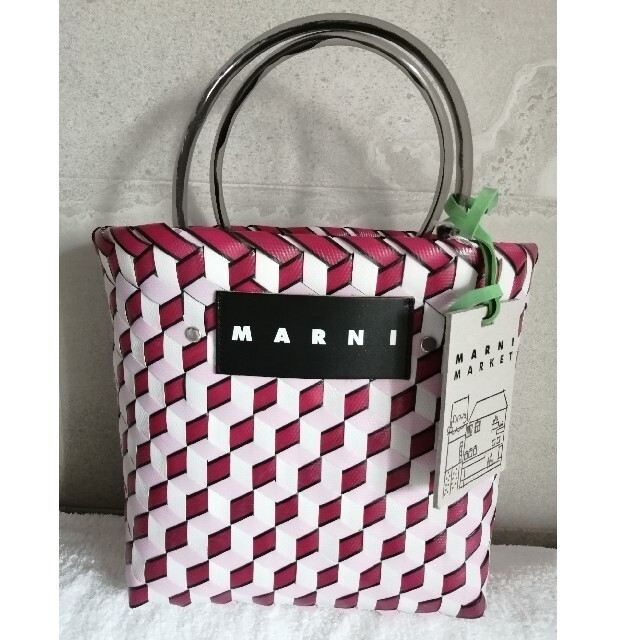 Marni(マルニ)の★新品未使用　MARNI　かごバッグ　スリーディー　キューブウォーブン レディースのバッグ(かごバッグ/ストローバッグ)の商品写真