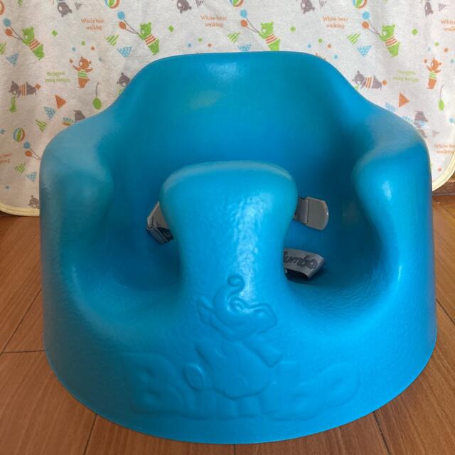 Bumbo(バンボ)のバンボ　ベルト付き キッズ/ベビー/マタニティのキッズ/ベビー/マタニティ その他(その他)の商品写真