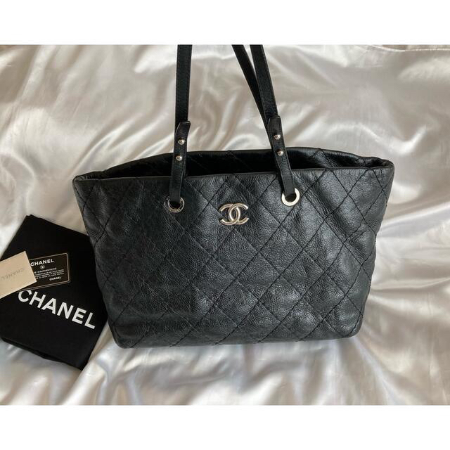 CHANEL(シャネル)の美品♡シャネル　CHANEL オンザロード　ショルダーバッグ  レディースのバッグ(ショルダーバッグ)の商品写真