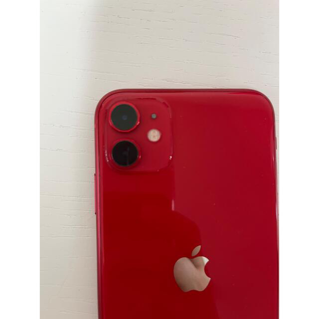 iPhone11本体　レッド