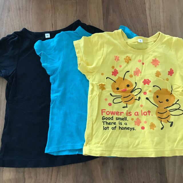 UNIQLO(ユニクロ)のTシャツ　90 3枚セット キッズ/ベビー/マタニティのキッズ服女の子用(90cm~)(Tシャツ/カットソー)の商品写真