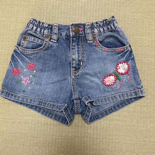 babyGAP(ベビーギャップ)のbaby GAP デニムショートパンツ キッズ/ベビー/マタニティのキッズ服女の子用(90cm~)(パンツ/スパッツ)の商品写真