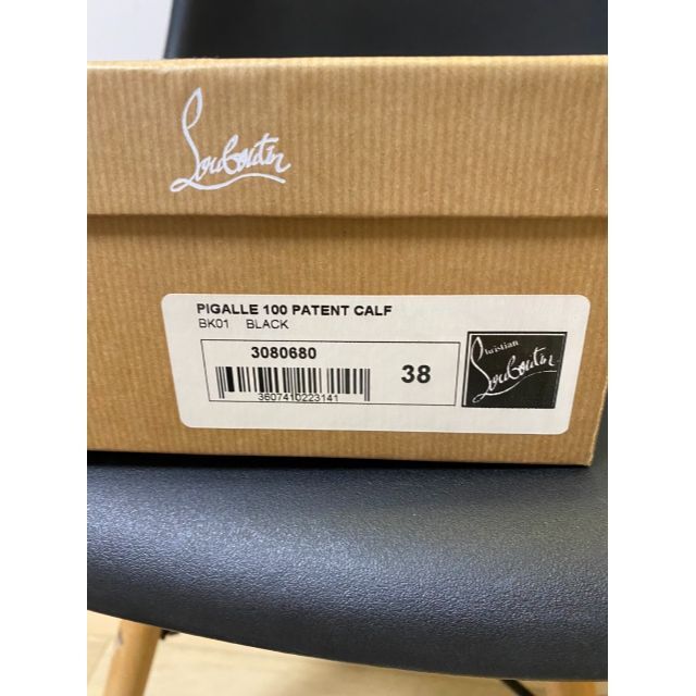 Christian Louboutin(クリスチャンルブタン)の美品⭐︎メッセージカード付き　クリスチャンルブタン　エナメルパンプス　ブラック レディースの靴/シューズ(ハイヒール/パンプス)の商品写真