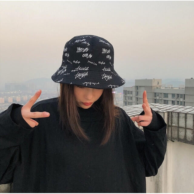 人気】リバーシブルハット バケットハット 帽子 バケハ 黒 ロゴ 男女