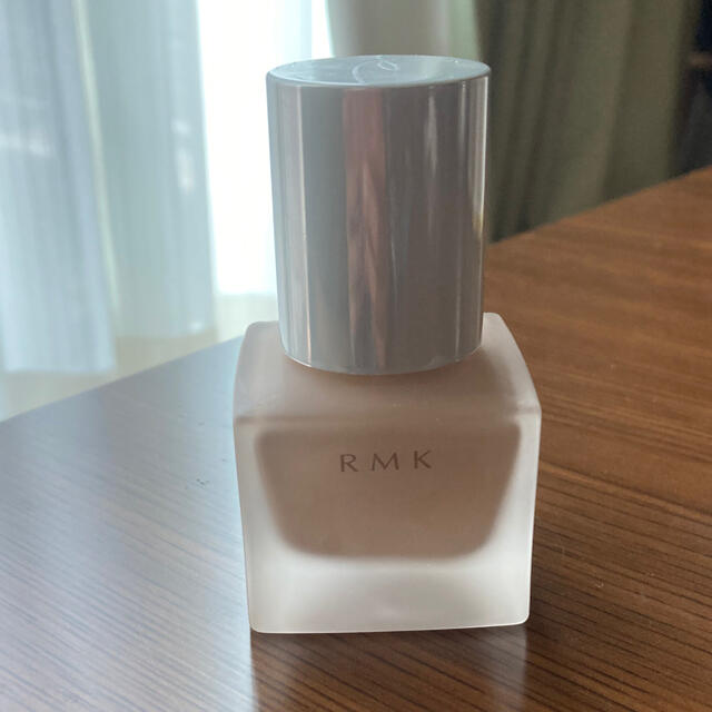 RMK(アールエムケー)のRMKリクイドファンデーション コスメ/美容のベースメイク/化粧品(ファンデーション)の商品写真