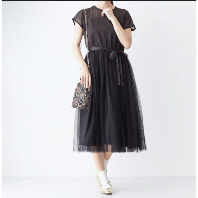 merlot(メルロー)のドレス merlot plus デコルテシースルー　チュールスカート　ワンピース レディースのフォーマル/ドレス(ミディアムドレス)の商品写真