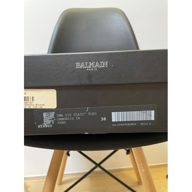 BALMAIN(バルマン)の美品⭐︎バルマン　ショートブーツ　ブラック レディースの靴/シューズ(ブーティ)の商品写真