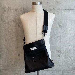 マルタンマルジェラ(Maison Martin Margiela)のMaison Margiela 5AC ミディアム　ショルダーバッグ　メンズ(ショルダーバッグ)