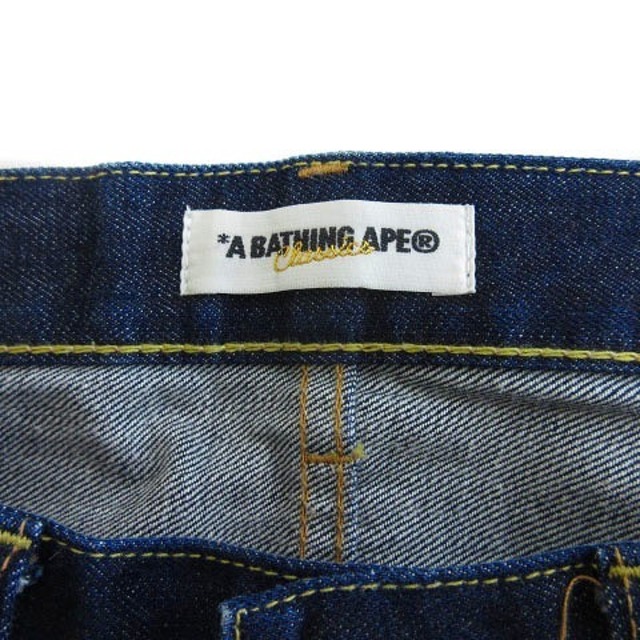 A BATHING APE(アベイシングエイプ)のアベイシングエイプ デニム ジーンズ パンツ シャーク プリント インディゴ L レディースのパンツ(デニム/ジーンズ)の商品写真