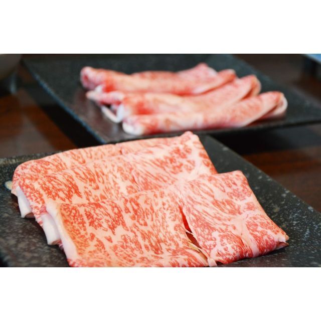 【黒毛和牛1kg】九州産A5・送料無料　牛肉　ご贈答　すき焼き　しゃぶしゃぶ 食品/飲料/酒の食品(肉)の商品写真