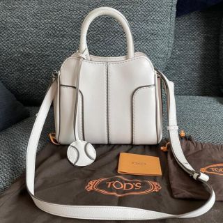 絶対一番安い ✨️超激レア 美品✨️ TOD's ミニ ショルダーバッグ