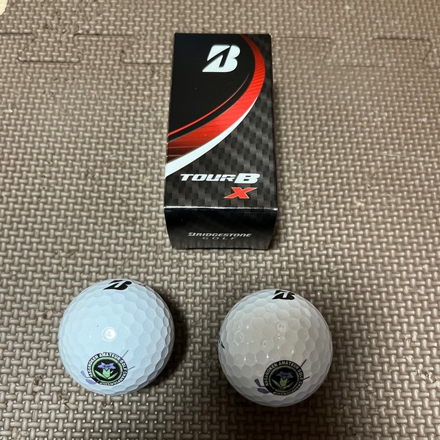 BRIDGESTONE(ブリヂストン)のTOUR BX  White スポーツ/アウトドアのゴルフ(その他)の商品写真