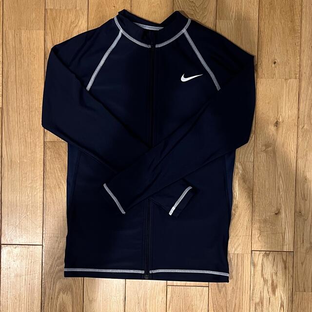 NIKE(ナイキ)のラッシュガード NIKE 150 140 男の子 美品 キッズ/ベビー/マタニティのキッズ服男の子用(90cm~)(水着)の商品写真