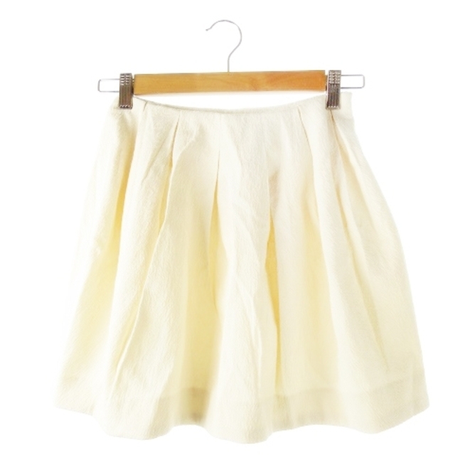 FRAY I.D(フレイアイディー)のフレイアイディー FRAY I.D スカート フレア ミニ タック 光沢 0 白 レディースのスカート(ミニスカート)の商品写真