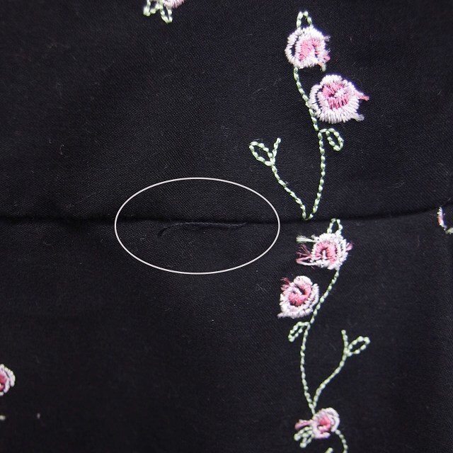 dazzlin(ダズリン)のダズリン dazzlin ワンピース フレア ミニ スクエアネック 七分袖 刺繍 レディースのワンピース(ミニワンピース)の商品写真