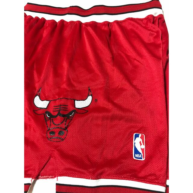 ジャストドン★Chicago Bullsバスケットボール・ショートハーフパンツL