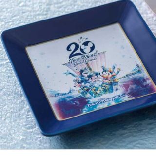 ディズニー(Disney)のディズニーシー　20周年　グランドフィナーレ　スーベニアプレート　新品未使用(キャラクターグッズ)