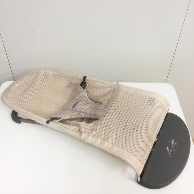 BABYBJORN(ベビービョルン)の②美品！ベビービョルン バウンサー BrissAirブリスエアー パーリーピンク キッズ/ベビー/マタニティの寝具/家具(その他)の商品写真