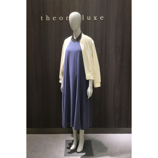 Theory luxe(セオリーリュクス)のTheory luxe 19aw 半袖ロングワンピース レディースのワンピース(ロングワンピース/マキシワンピース)の商品写真