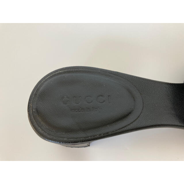 Gucci(グッチ)のGUCCI 黒 シンプル GG柄 ミュール ブラック 22.5パンプス レディースの靴/シューズ(サンダル)の商品写真