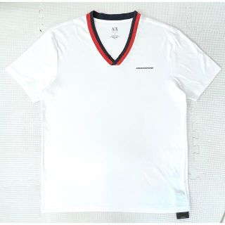 アルマーニエクスチェンジ(ARMANI EXCHANGE)の【新品タグ付】★ARMANI EXCHANGE★白★VネックTシャツ★L(Tシャツ/カットソー(半袖/袖なし))