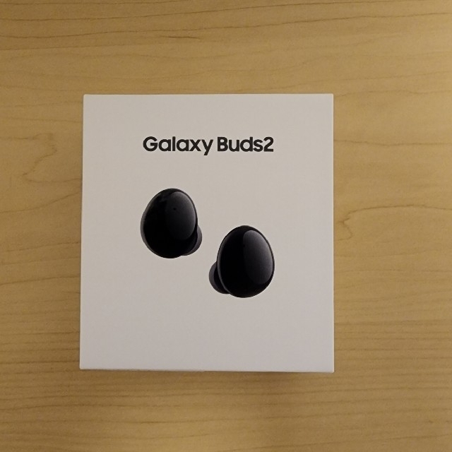 Galaxy(ギャラクシー)のGalaxy Buds2＋ワイヤレスチャージャーDuo スマホ/家電/カメラのオーディオ機器(ヘッドフォン/イヤフォン)の商品写真